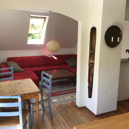 Charmante Altbau-Dg-Wohnung Munich Extérieur photo