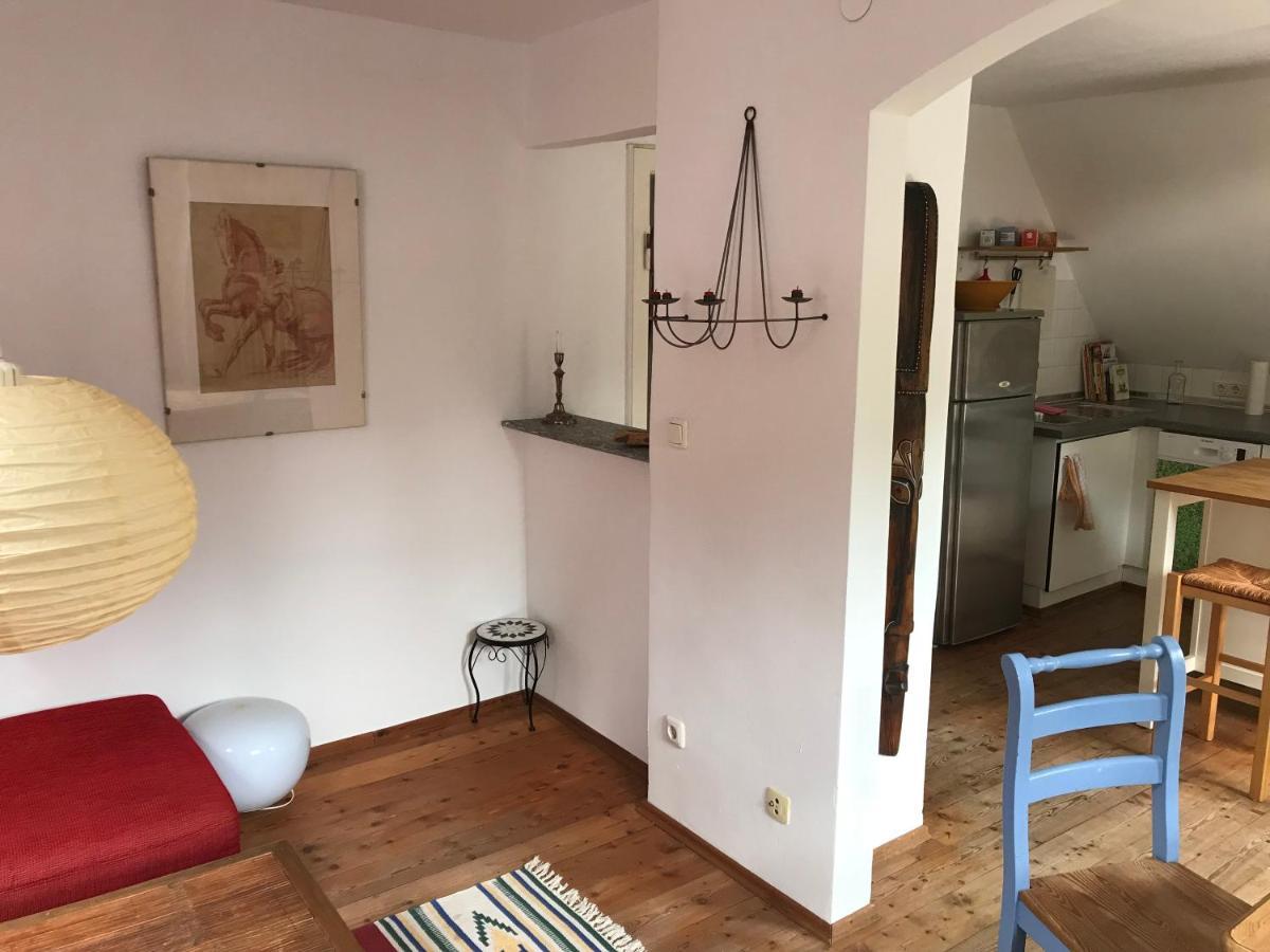 Charmante Altbau-Dg-Wohnung Munich Extérieur photo