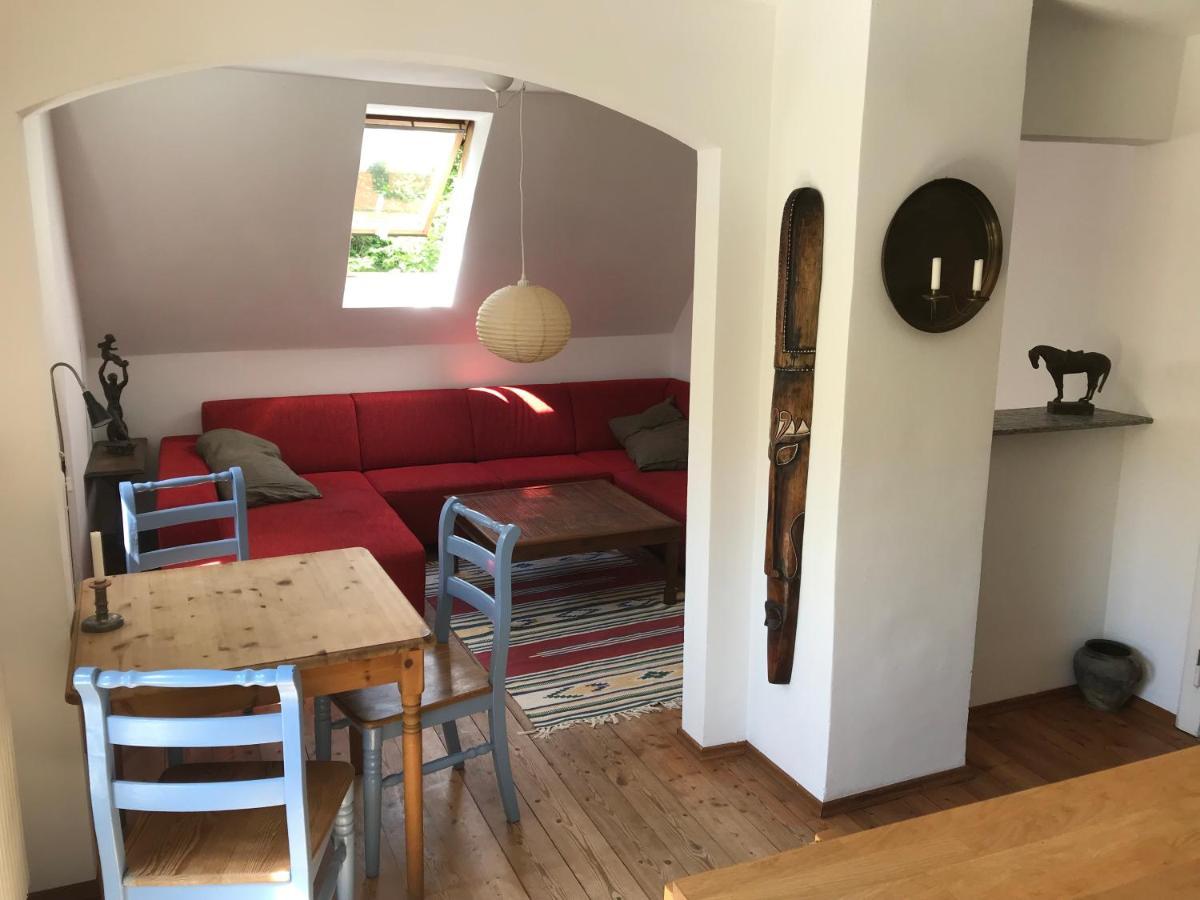 Charmante Altbau-Dg-Wohnung Munich Extérieur photo